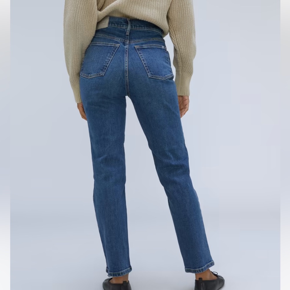 Everlane size 34 inseam 26.5 jeans. New without tags and never worn size 16/18